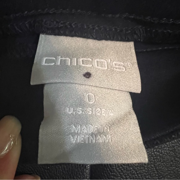 Chico’s Faux-Leather Front Ponte Navy BLUE Leggings NEW Sz 4 women - Picture 15 of 16